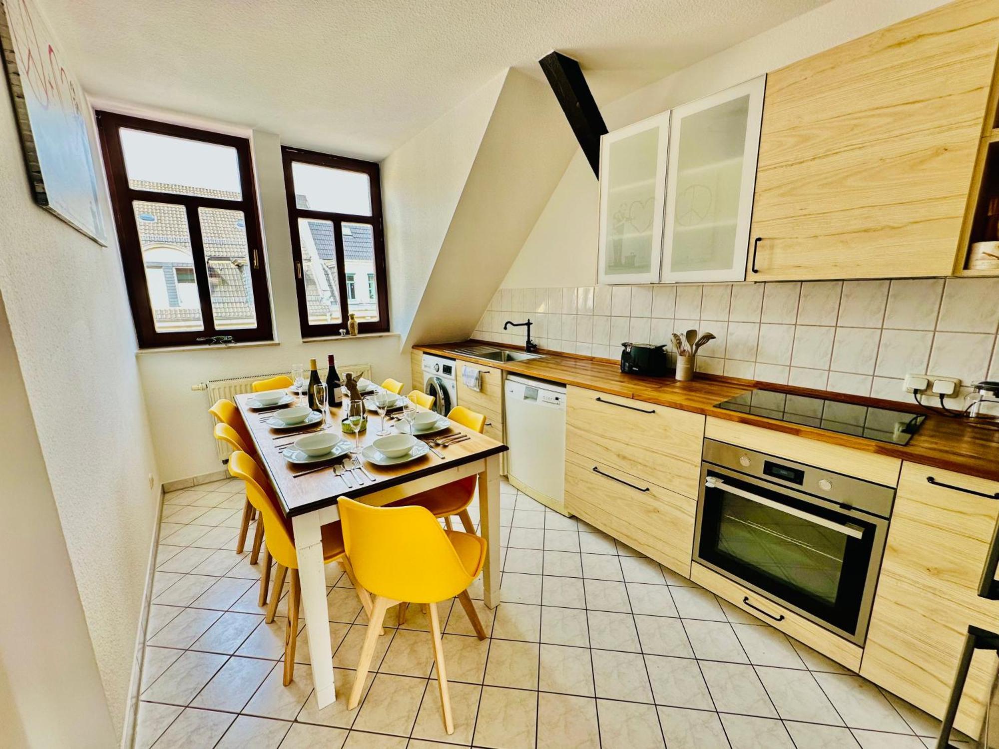 Massive Karli Loft - Over 130 Meters Floor Space - Home Theater Room - 4 Private Sleeping Areas - Best Location In Leipzig Exterior foto